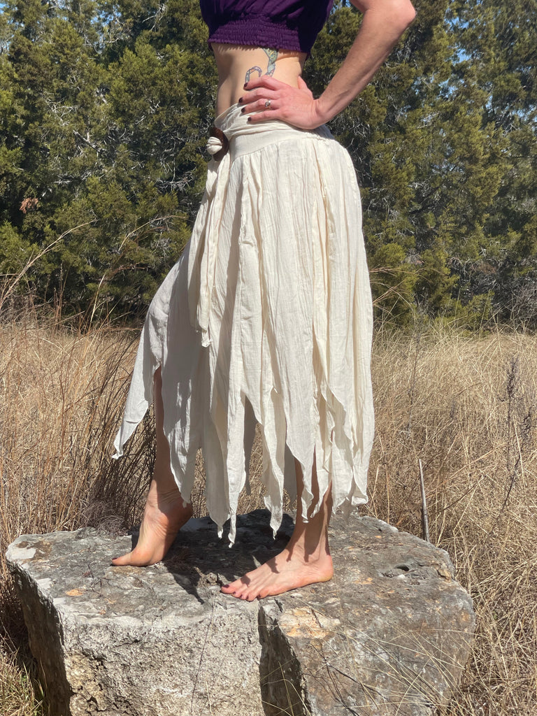 'Petal' Long Renaissance/Pirate Skirt - Cream – Zootzu Garb